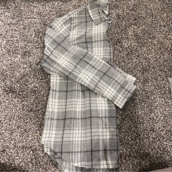 Tops - Old navy flannel